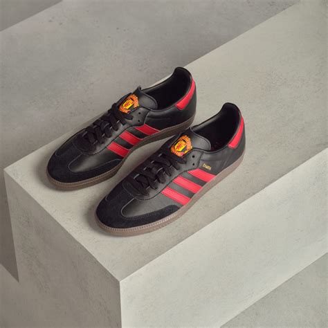 adidas manchester united shoes